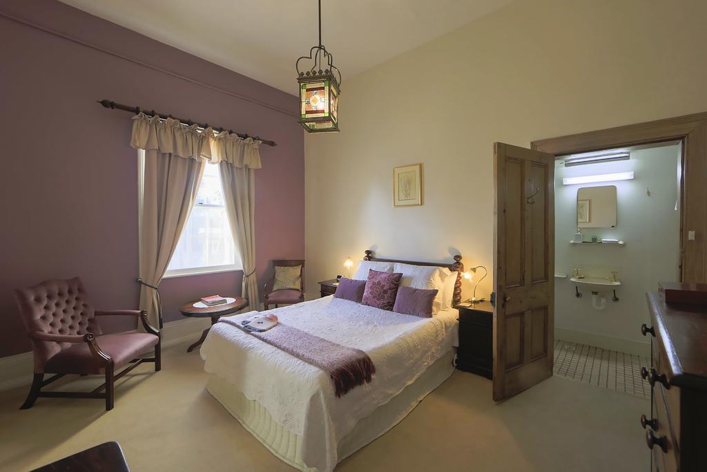 The Racecourse Inn Longford Eksteriør bilde