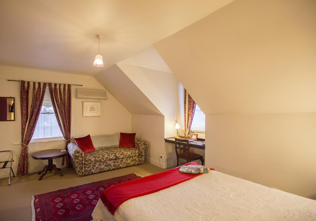 The Racecourse Inn Longford Eksteriør bilde