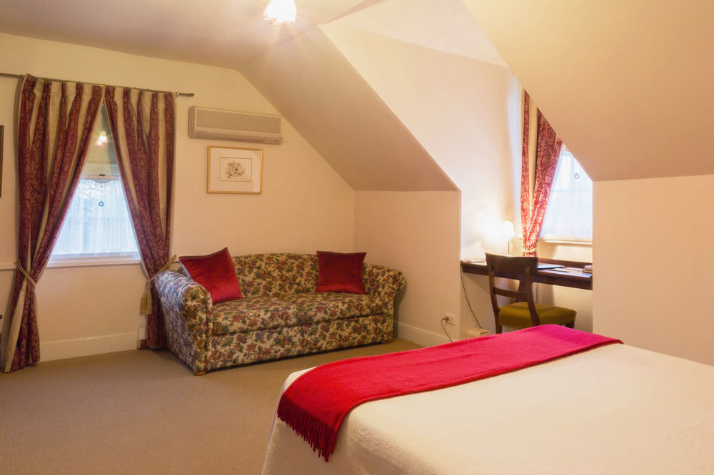 The Racecourse Inn Longford Eksteriør bilde