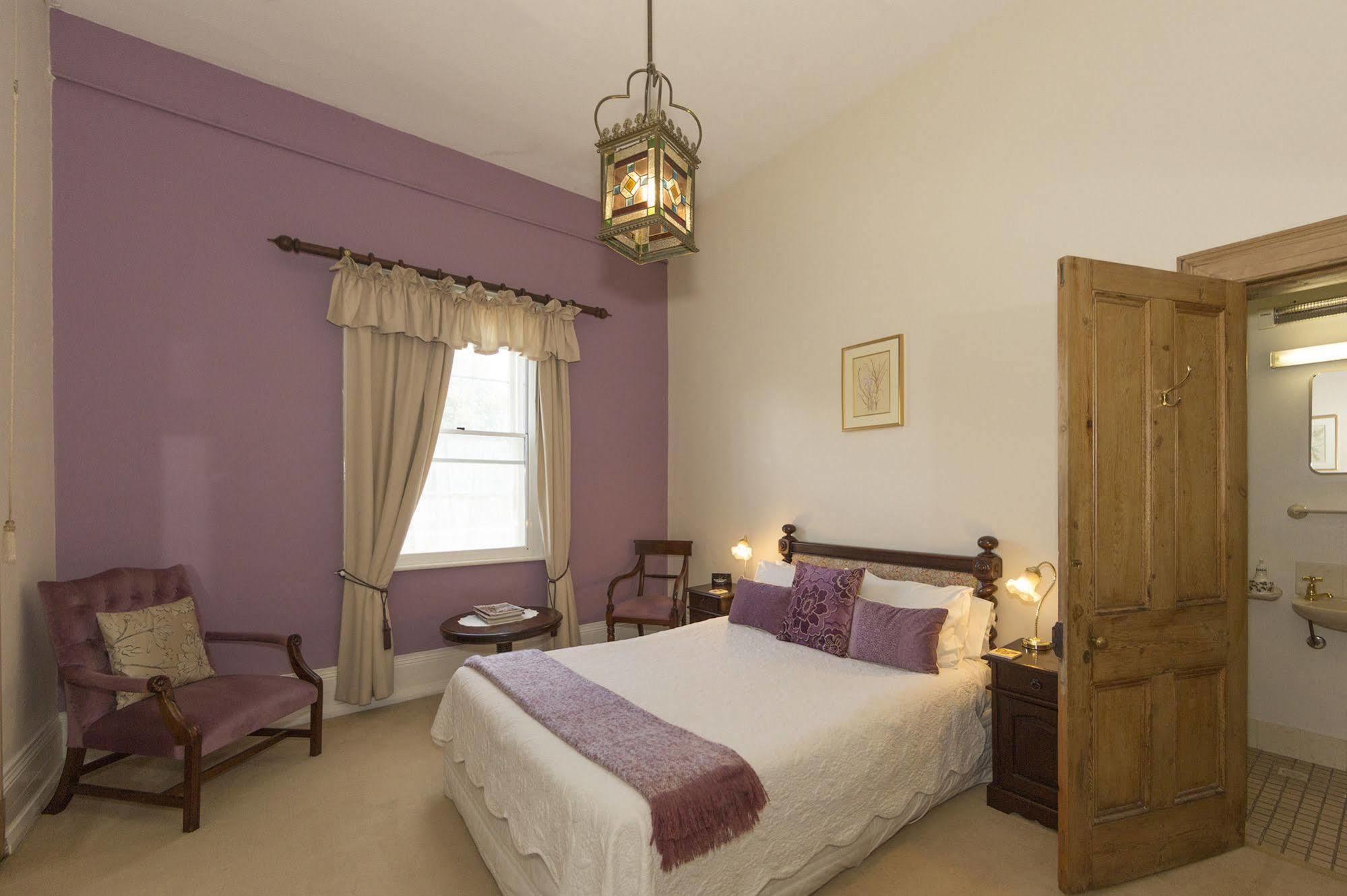 The Racecourse Inn Longford Eksteriør bilde