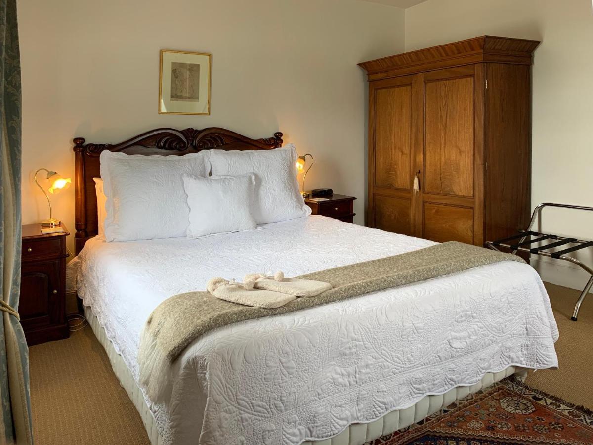 The Racecourse Inn Longford Eksteriør bilde